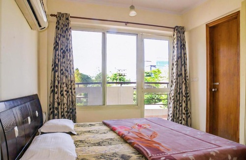 Sector 39 Apartment | 4-BR apartment in Sec-39, Gurgaon, by GuestHouser 18888