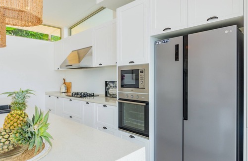 Choeng Mon Villa | 4 BR Sea View Private Pool Villa Short Walk to Choeng Mon Beach