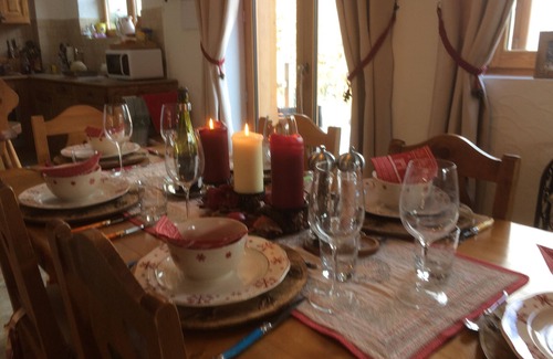 Les Allues Apartment | 4 * Chalet Apartment , log fire, WiFi. uninterrupted views - Méribel 3 Valleys,