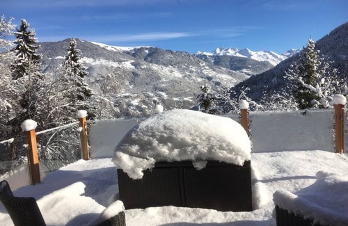 Les Allues Apartment | 4 * Chalet Apartment , log fire, WiFi. uninterrupted views - Méribel 3 Valleys,