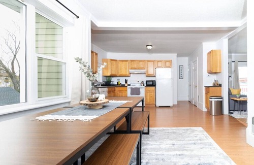 Amesbury Apartment | 4 Corners At Amesbury Downtown Pet Friendly