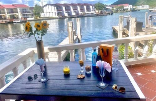 Jolly Harbour Villa | 4 Guests - Stunning View - Pool - South Finger