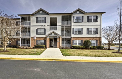 Villages of Five Points Apartment | 4 Mi to Beaches: Luxe Coastal Resort Condo