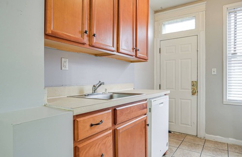 Downtown Baltimore House | 4 Mi to Inner Harbor & JHU: Baltimore Townhome!