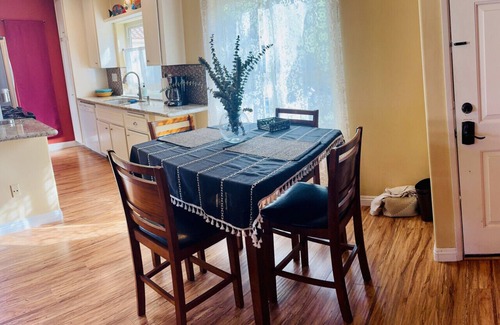 Mira Mesa Condo | 4 mi to La Jolla Beaches, Pool, A/C, Desk, Available Mid & Long term