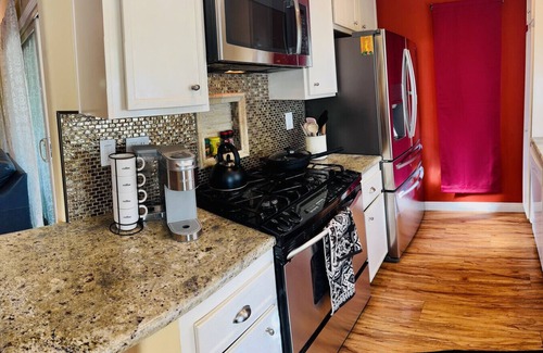 Mira Mesa Condo | 4 mi to La Jolla Beaches, Pool, A/C, Desk, Available Mid & Long term