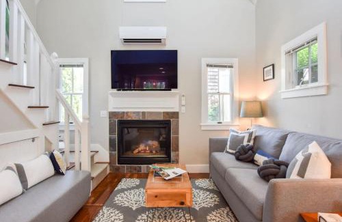 Provincetown House | 4 min Walk to Commercial Street and Beach