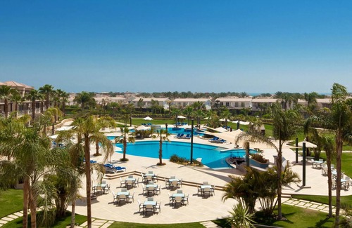 Ain Sokhna Hotel | 4 Pool-View Rooms | Exclusive Golf Access + Beachfront Escape