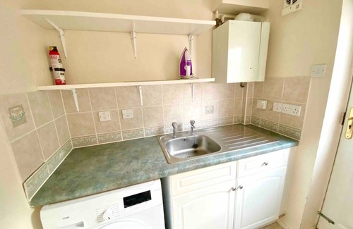 Yeading House | 4 room 3-bath Contractor accommodation Londonnn
