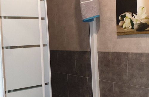 Stains Apartment | 4-room apartment +living room