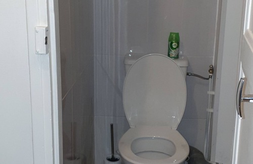 Stains Apartment | 4-room apartment +living room