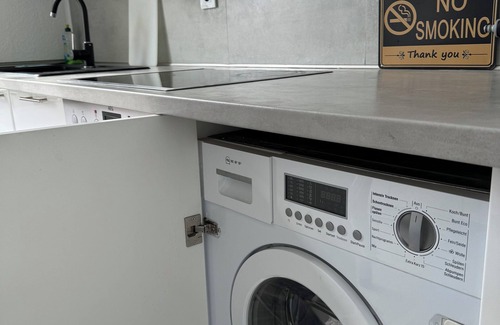 Region Hannover District Condo | 4 room new apartment center contactless