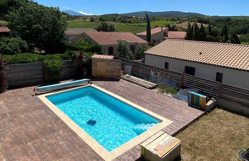 Montner Villa | 4-sided villa with garden and private pool in the town of Montner
