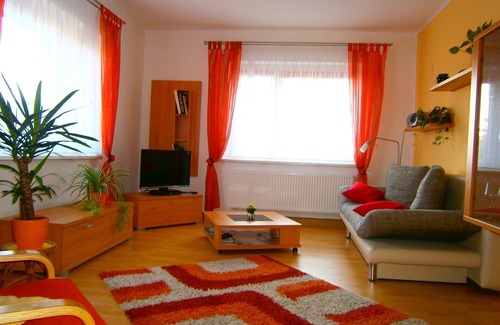 Jena-Nord Apartment | 4 star holiday apartment in a quiet residential area