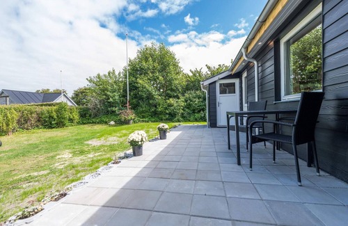 Skaven Strand House | 4 star holiday home in Tarm