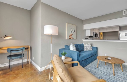 Downtown Austin Apartment | 4 Units | Family Extended Stay w/Balcony & Kitchen | Near Shoal Beach & Dining