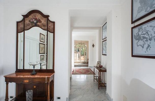 Paceco Villa | 400 m² Villa ∙ 5 bedrooms ∙ 8 guests