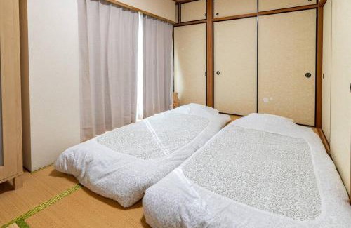 Sakura Apartment | 401号室貸切!2DK/京成佐倉駅徒歩3分・電車成田空港20分・京成上野直結!厨房/風呂/畳/4名