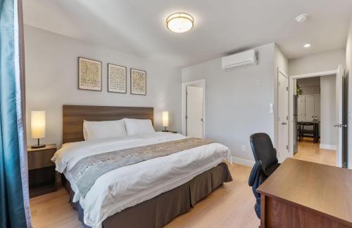 Spruce Hill Apartment | 4211 Suites