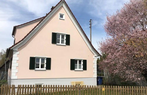 Donauwoerth Apartment | 45qm-große Ferienwohnung in ruhiger und dennoch zentraler Lage von Donauwörth