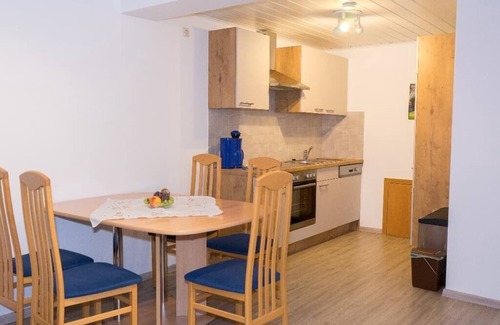 Haundorf Apartment | 45qm-große Feriernwohnung im EG mit Zugang zum Garten und Pool