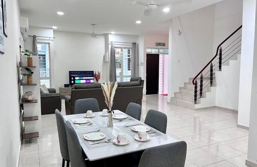 Kuah House | 4Bedroom Simfoni Langkawi Homestay