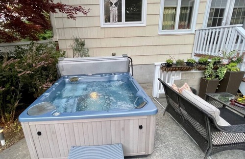 Newton House | 4BR, 4Bath Dream Home Experience: sauna, hot tub, pool. Explore Boston in Style!