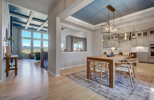 Monument House | 4BR Mountain views - Pool Table