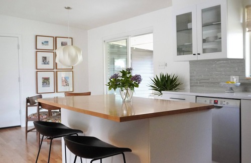 Alta Vista Area House | 4br Olde Town ~ Firepit ~ Outdoor Heated Dining ~ Playset