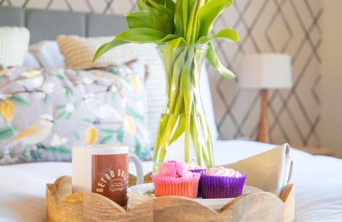 Ely Apartment | 4x Bed Elegant Home with Parking