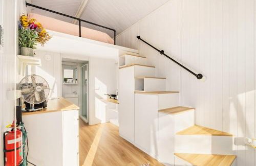 Jimboomba House | 5 Acre Retreat Jimboomba Loft by Tiny Away