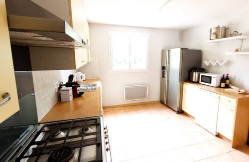 Augignac Villa | 5-bed house with pool in Dordogne, walk to beach and restaurants