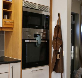 Soder Villa | 5-Bed-Rooms House with Jacuzzi, Free Parking, and 2 Toilets-Bath in Malmö