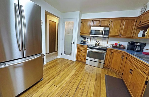 North Spokane House | 5-BEDROOM 3,000 sq.ft. BEAUTIFUL HOME, SPA, THEATER, GYM, NEAR UNIVERSITY