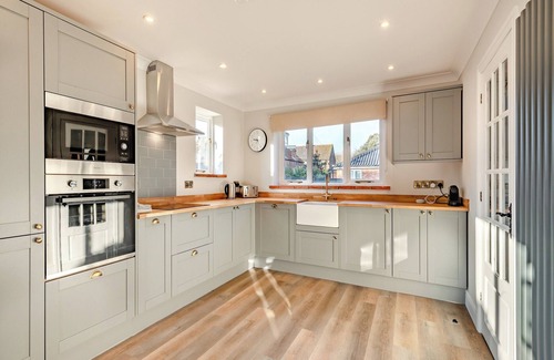 Overstrand Cottage | 5 bedroom accommodation in Overstrand