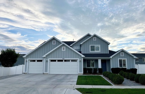 American Fork House | 5-bedroom house near I-15 with fitness room in lovely American Fork
