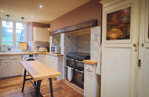 Knipton House | 5 bedroom Manor in private parkland with idyllic countryside and lake views