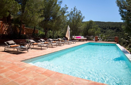 Sant Joan de Labritja Villa | 5 Bedrooms/5 bath+2toilet, Private Infinity Pool, 10-12 people, 5 ¨ form ibiz