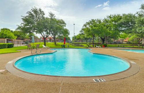 West Arlington House | 5 Mi to ATandT Stadium Townhome with Community Pools!