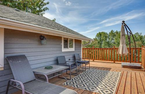 South End Apartment | 5 Mi to Dtwn Tacoma Modern Studio Retreat