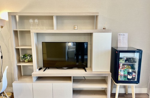 Almaty Apartment | 5 minutes to largest shopping center in Almaty! Best Place