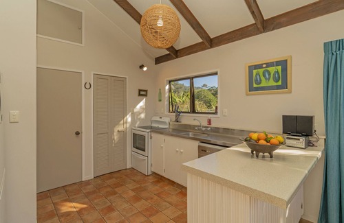 Tairua House | 5 o'clock Somewhere - Tairua Holiday Home