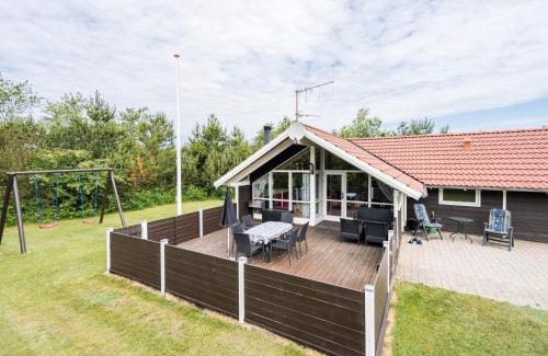 Skaven Strand House | 5 person holiday home in Tarm