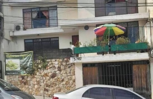 Zona 5 Apartment | 5 Studio at the best area & 6 Gorgeous Dual Apt: Marvel at Space & Style!