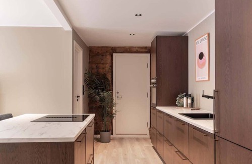 Bergen City Centre Apartment | 50 meter til Bryggen - Ny i 2023 solrik bakgard