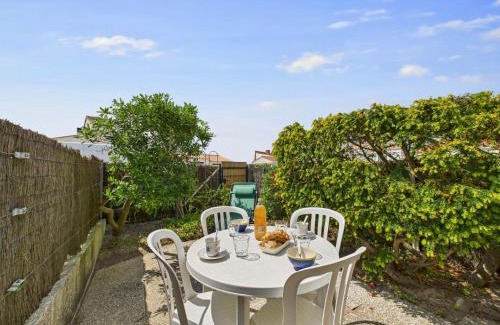 Longeville-sur-Mer Apartment | 50m de la plage - Appartement pour 5 - Terrasse