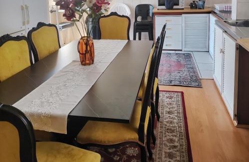 Newton Park Villa | 54 on 7th Newton Park