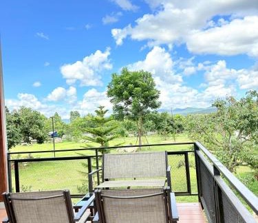 Li Hotel | 549 Resort & Cafe Lamphun