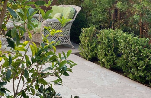 Northwood House | 5B5.5B Cozy Modern Home perfect for professional travelers