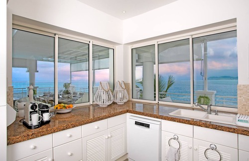 Les Terres Basses Villa | 6 bedroom beachfront villa at the far end of Baie Rouge beach